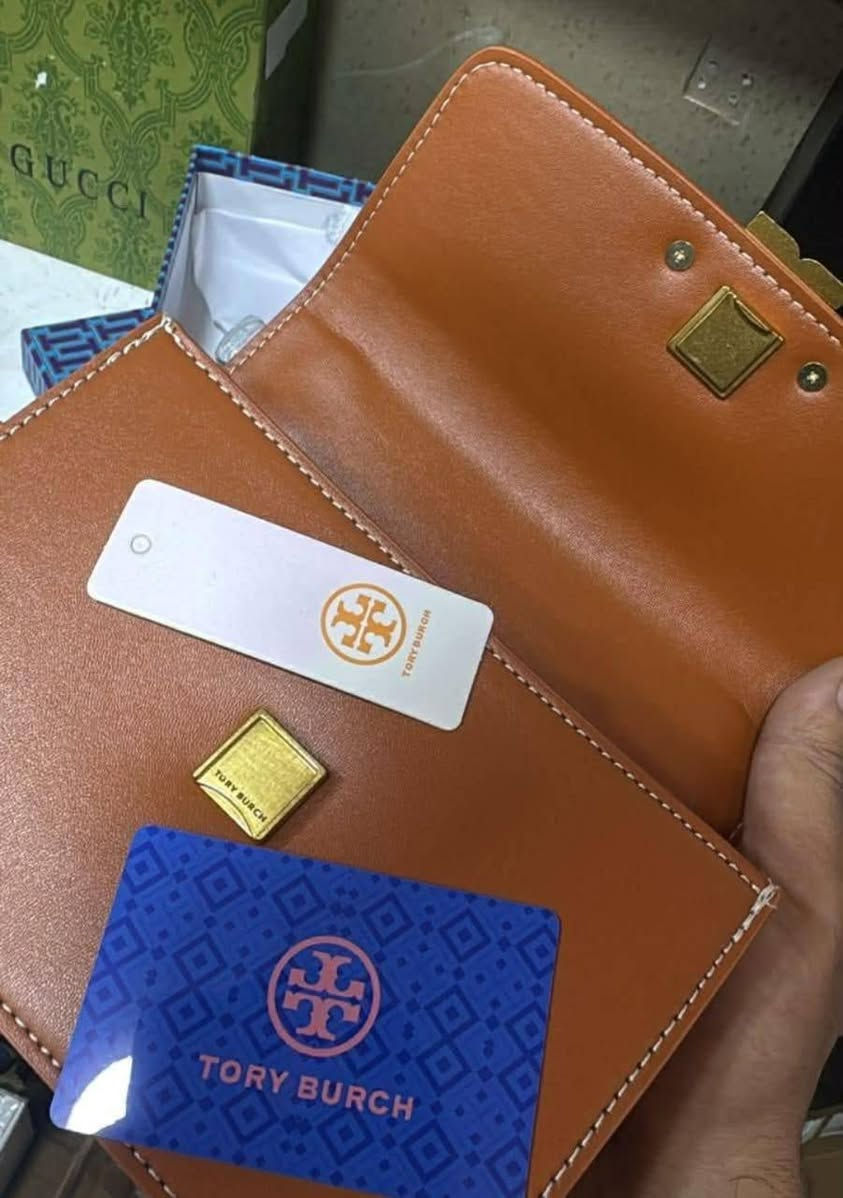 جنط ماركة سعر القطعه ب35


**إذا كنت صاحب هذا الإعلان وتريد حذفه لأي سبب، رجاءا أرسل رسالة إلى الدعم الفني**