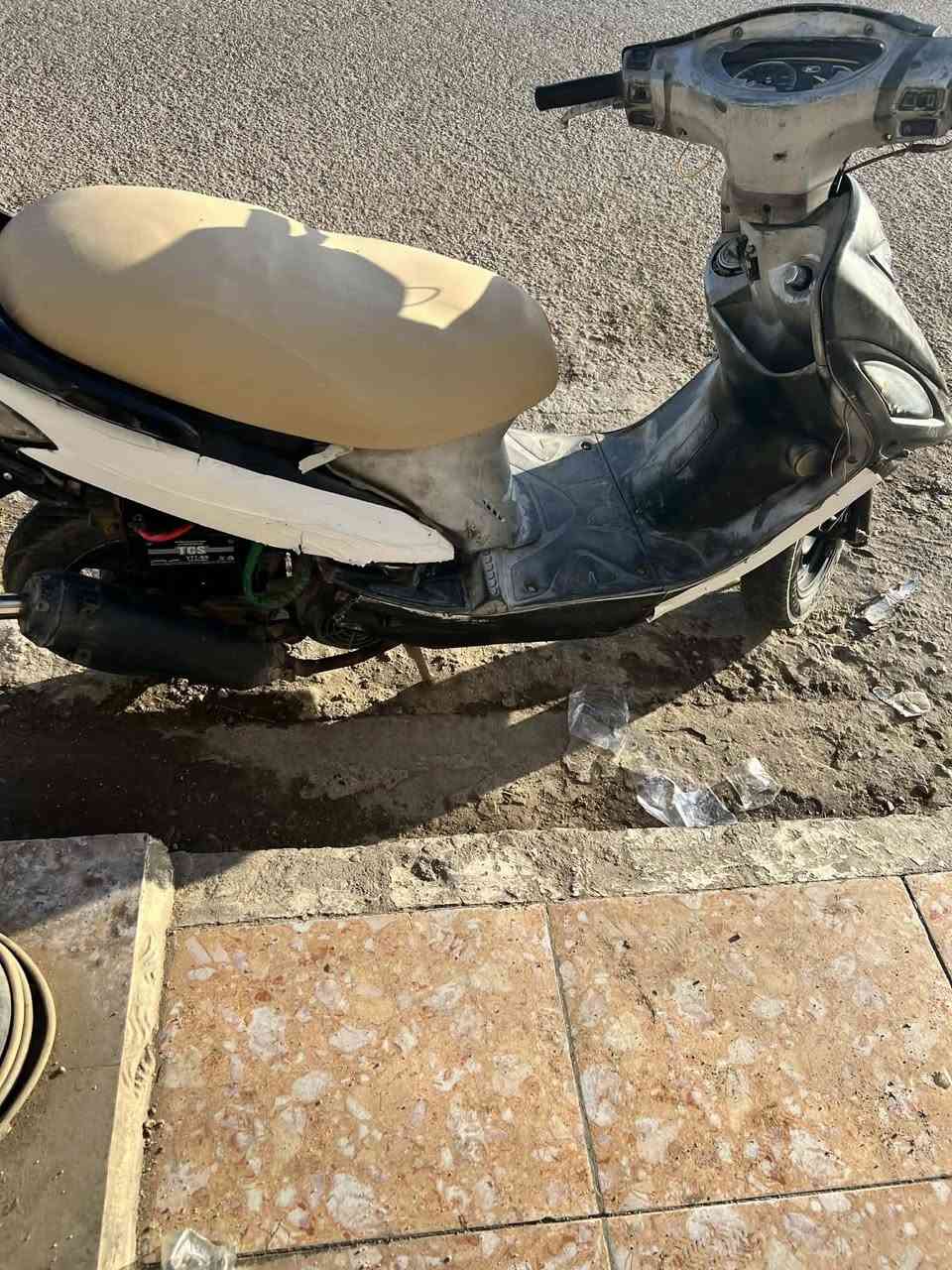 سلام عليكم موطور كايمكو رص للبيع كلشي ما ناقصه تجي جيك وتاخذ المكان صوفيه السعر 150قفلل


**إذا كنت صاحب هذا الإعلان وتريد حذفه لأي سبب، رجاءا أرسل رسالة إلى الدعم الفني**