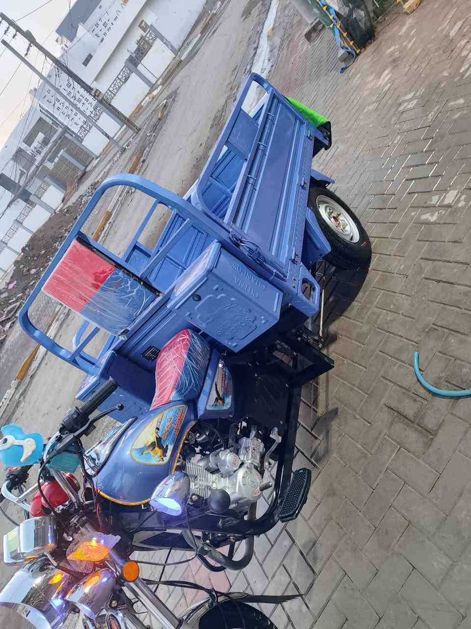 سلام عليكم ستوته للبيع كفاله عامه طالعه قبل سبوعين وكيلها ابن جرد 3براغي العنوان حي الشرطه اي اتفسار على هذا الرقم خاص مغلق ***********
