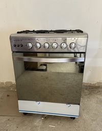 للبيع ، طباخ غازي ماركة VENIS صناعة مصرية ، جداحة كهربائية نظيف 100‎%‎...