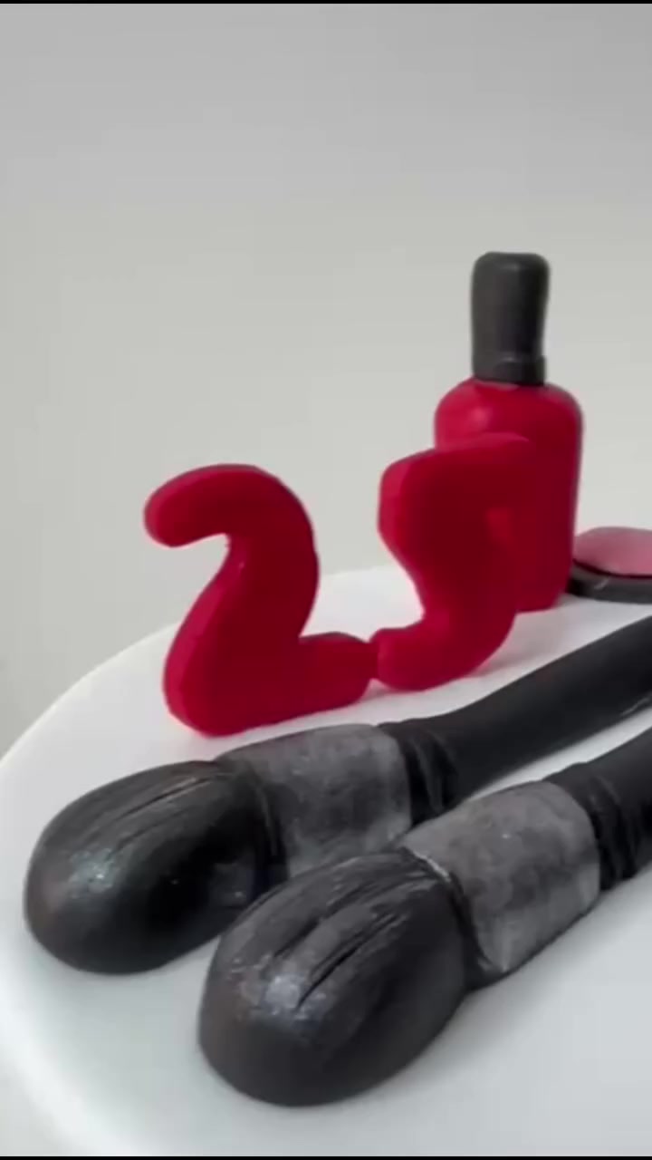 كيكة الميك اب حسب الطلب لعشاق المكياج
للطلب والاستفسار التواصل على الخاص او الاتصال على الرقم ***********

 #عليكم_التفكير_وعلينة_التنفيذ_المطبخ_هوايتي #بغداد #كيك_حسب_الطلب
