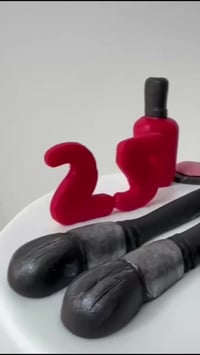 كيكة الميك اب حسب الطلب لعشاق المكياج للطلب والاستفسار التواصل على الخ...