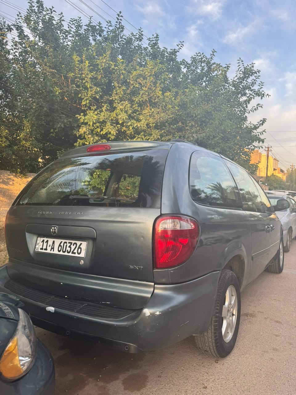 دوج كرفان SXT موديل 2007 فول مواصفات 

(السيارة بأسمي تحويل ثاني يوم )

محرك3800 
 
أبواب كهرباء+ جنطة كهرباء 

3 قطع تبريد 

مرايا كهربائية

حساس خلفي

تايرات جديدة

بطارية جديدة

السياره كلين 

جام خلفي كهرباء 

كراسي كهرباء
السعر :- $88 مكاني بغداد / حي العدل 
***********

السيارة نظيفة وجاهزة للاستخدام، والمعاينة خير برهان.

للاستفسار والمراسلة على الخاص.
