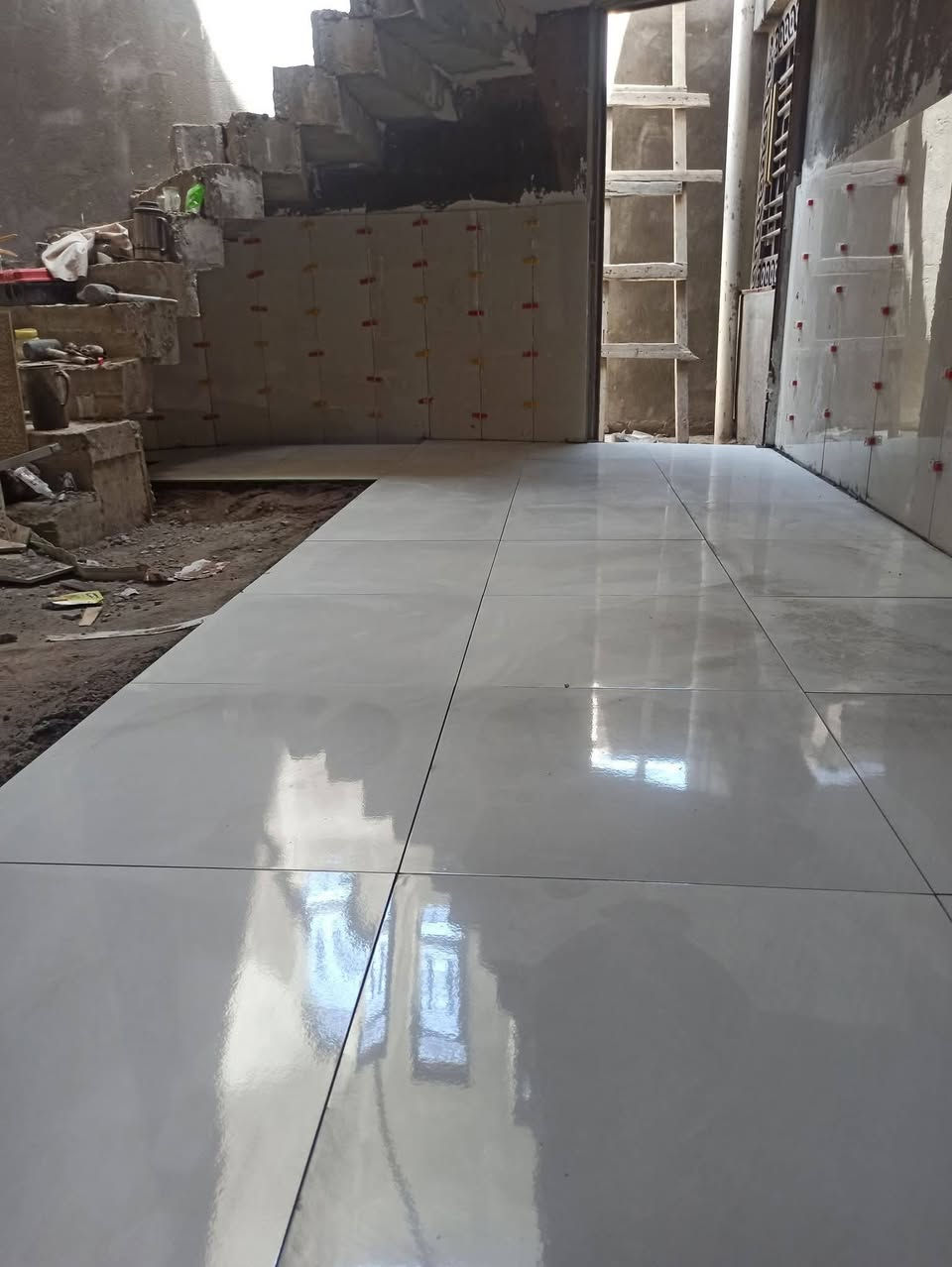 🧱✨ تطبيگ سيراميك – مرمر – بورسلين ✨🧱
👷‍♂️ شغل نظيف 🔥
💰 أسعار تناسب الكل
⏰ التزام بالوقت

📞 للاتصال: [***********]
🏡 خلي بيتك يضوي بذوقك 🌹
