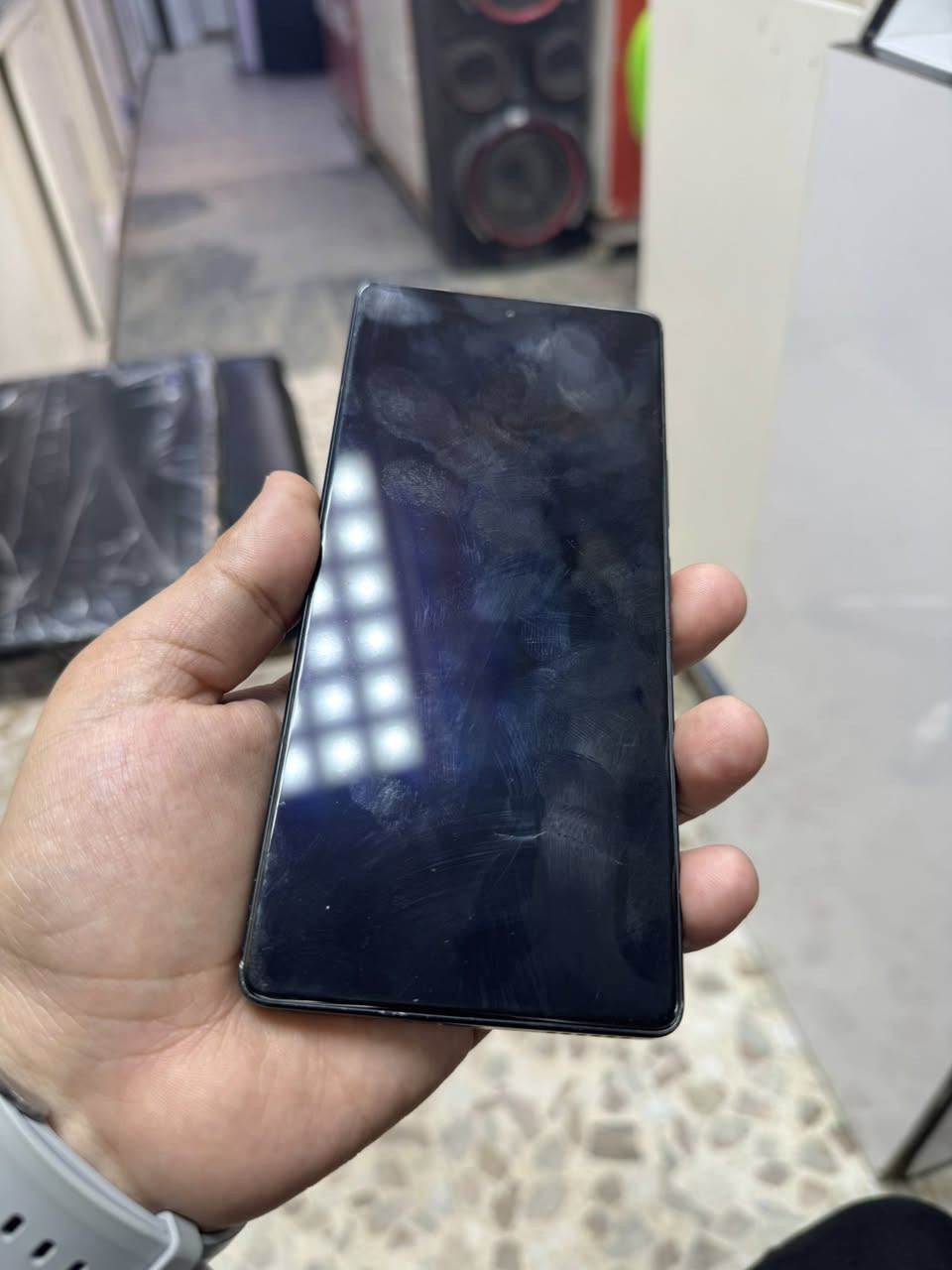 انفنكس نوت 50 برو ذاكره ٢٥٦ ورام ١٢
جهاز مامفتوح ضمان فقط جهاز نظافة ٩٠ب١٠٠. السعر 230  قفل 🔒  ***********
