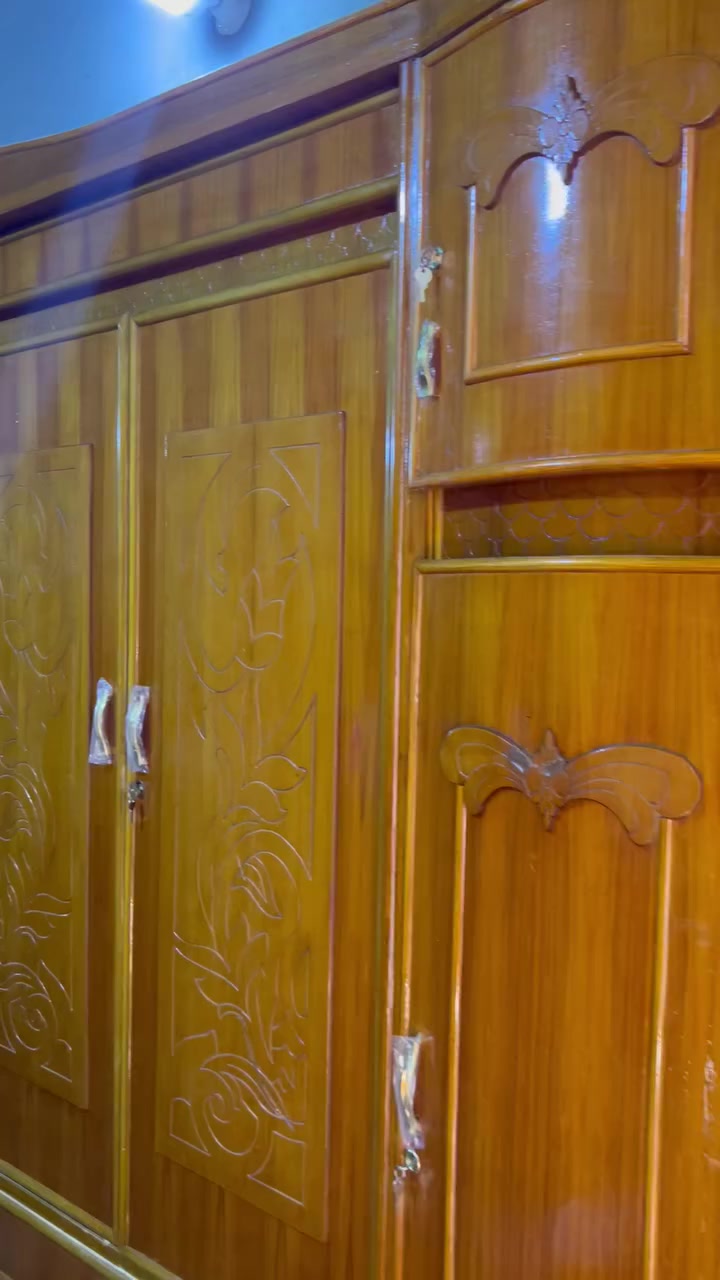 سلام عليكم غرفه نجاره صاج مستخدمه نظيفه داخل خارج صاج السعر ٨٠٠ العنوان الحله ***********
