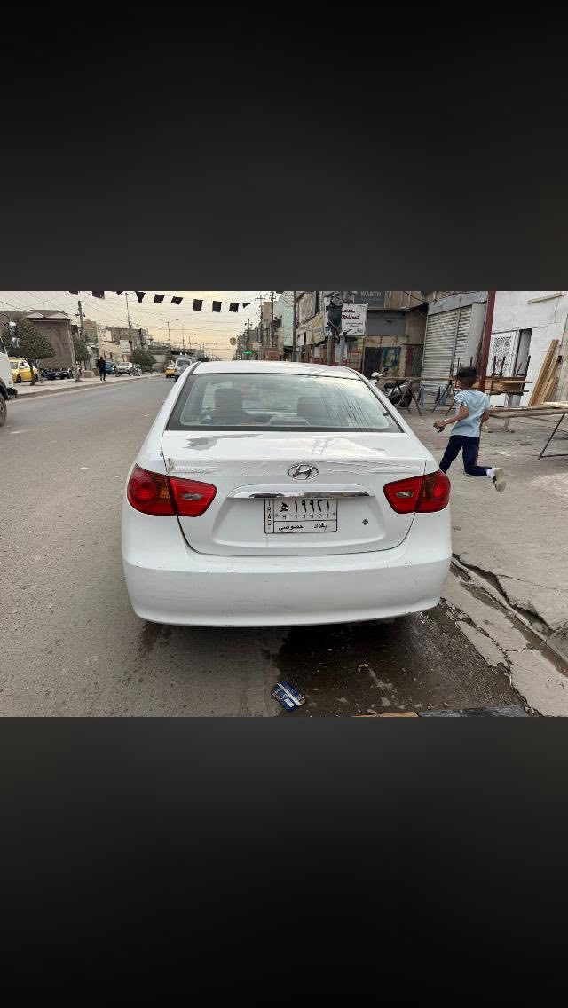 النترا خليجي مصبوغه عام بدون دواخل بدون معجون  جاملغات خلفيه وجنطه ممصبوغ بلادي مكينه 2000 رقم بغداد تحكم جهتين. فتحه سقف 
حداده جديده تخم تاير  ادامه كامله سيرفس كامل للمكينه 
مديل 2009. مكانه بغداد مدينه اورفلي 
90 وبيه مجال. ***********
