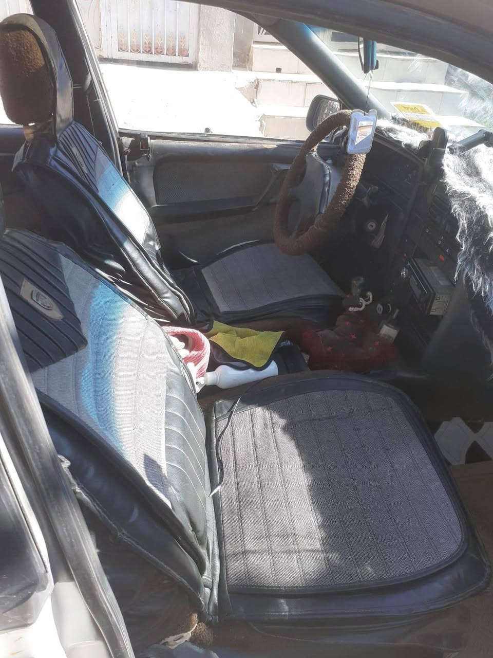 سلام عليكم اوبل اوميكه موديل 90 للبيع سياره حلوه نصبته حلوه السعر 25 او بيه مجال للشراي مكانه بابل الحصوه الستفسار ***********او ***********
