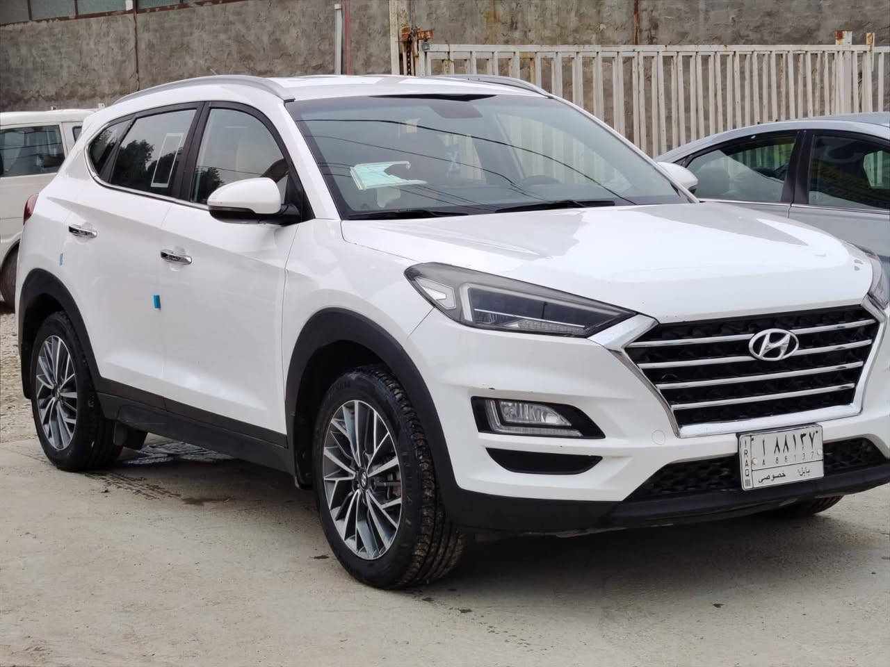 توسان موديل ١٩ خليجي سياره بابل سياره جديده وجاهزه سونار مرفق بيها قطع ثلاث تبديل بدون صبغ 
مكانها حله بابل 
معرض الخفاجي لتجاره السيارات الحديثه 
للستفسار ***********
السعر 173 وبيها مجال
