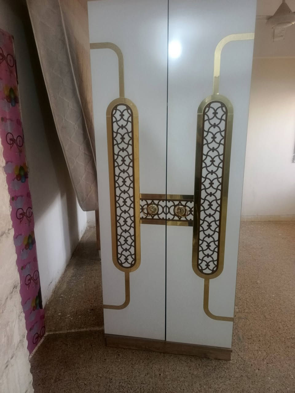 غرفه نوم غير مستخدمه للبيع


**إذا كنت صاحب هذا الإعلان وتريد حذفه لأي سبب، رجاءا أرسل رسالة إلى الدعم الفني**