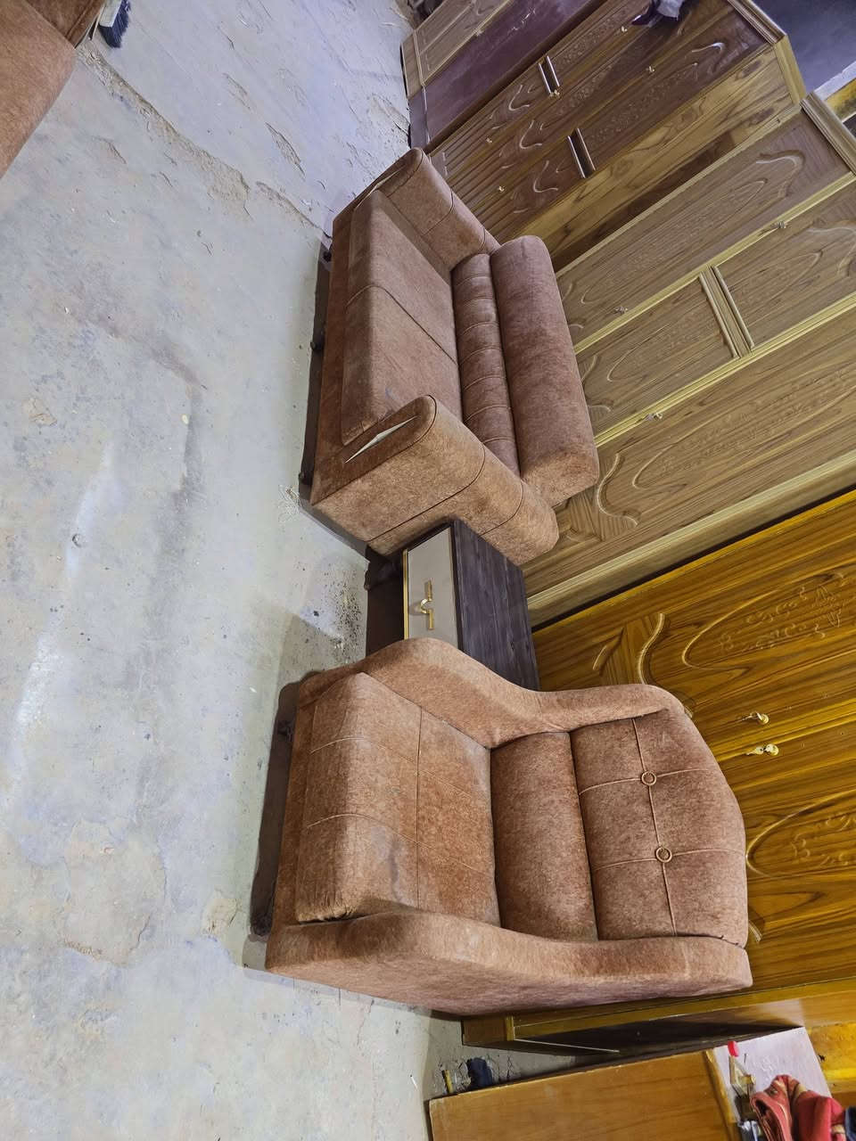 تخم 8 مقاعد 
2 كبار +2اصغار +2ماصه 
نضيف اي ضرر مابي
شغل عراقي بلاويد احمر
📍حله شاوي نزله العيد
السعر ١٩٠
***********
