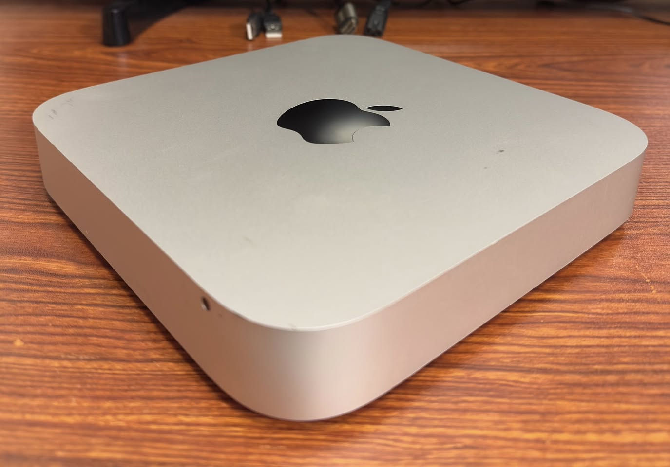 Mac mini
2014 
i5 2.6 GHz
Ram 8 
Ssd 256 
نضام macOS Monterey 
جهاز فائق السلاسه كلش سلس و قوي 
مكاني بغداد البياع حي الشرطه شرطه الرابعه 
سعره  200 و بي مجال بسييط 
***********
