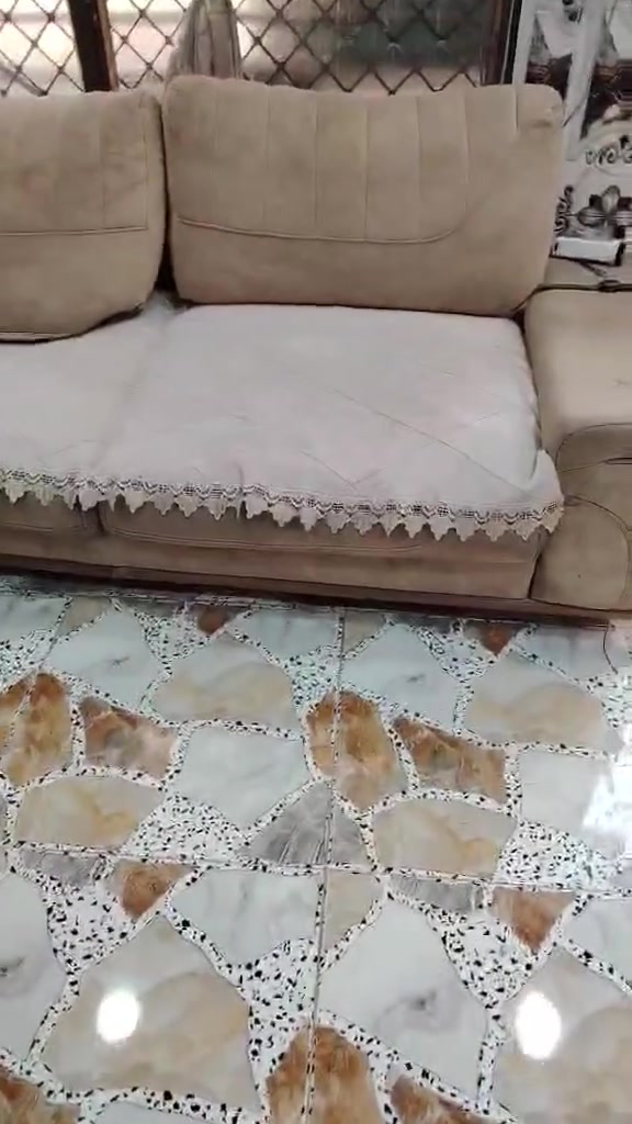 السلام عليكم تخم نظيف فقط القنفة الجبيرة يرادلها تنرفع لان نازلة200 وبي مجال


**إذا كنت صاحب هذا الإعلان وتريد حذفه لأي سبب، رجاءا أرسل رسالة إلى الدعم الفني**