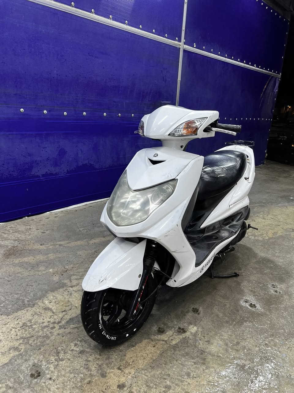 سلام عليكم سكنس فحل دراجة بلادية منزلها على ايدي رمبة مابيها اي نقص نقصها واقية صلانصة بس 
***********@
