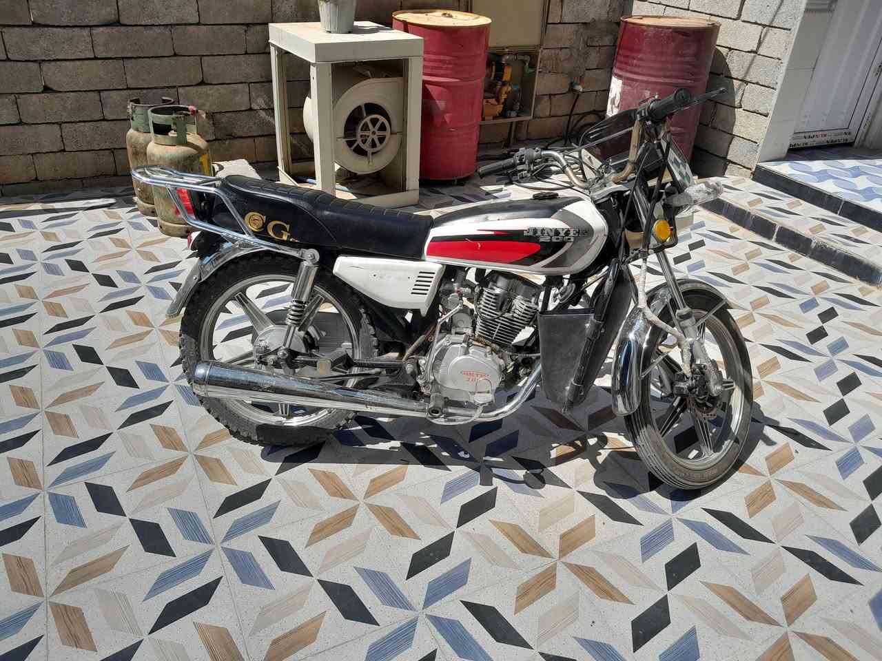 للبيع جني حجم 200 2021 كله شغال نكره سلف رايده 500 وبيه مجال للاستفسار اتصال ***********
