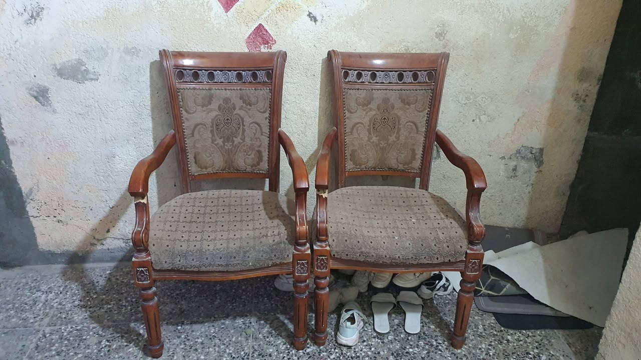 بيع مستعجل جربايه اطفال ٢٥ كراسي اثنيهن ٥٠ زوليه ٤×٥السعر ١٥٠ قفل  حي العامل***********
