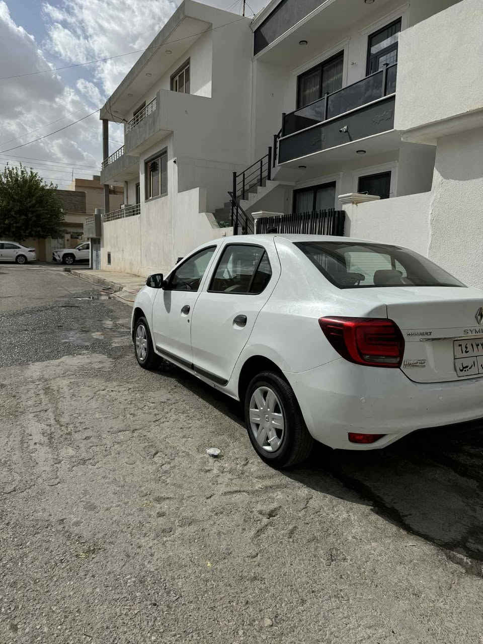 ڕینۆ سیمبول 2019 سێپارچەو نیوی بۆیاخە بێناو گرتن 60 هەزار کم ڕۆشتوە گێڕو مەکینەی بەشەرت نرخی 75 وەرەقەو کەمێک مەجال
شوێن چەمچەماڵ
***********
