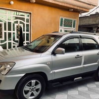 سبورتج بغداد 2008 بيه بس بارد نص باب خلفي سيارة جديده سعر 120 وبيه مجا...