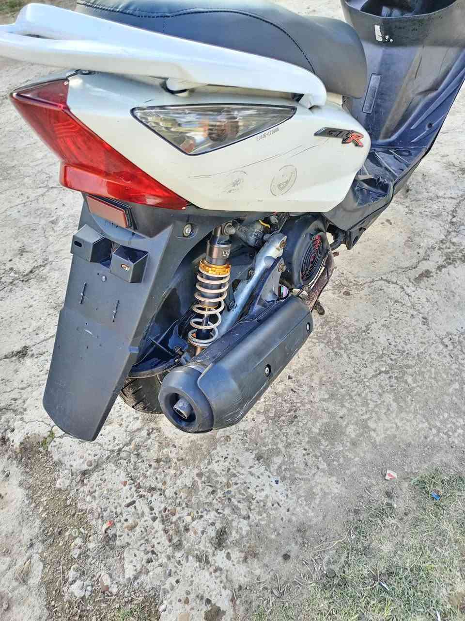 سلام عليكم
للبيع ثعلب كاملة من كلشي مكينة ابلادية ناعمة كلش شلعة و معدل كهربائيات كلهة شغالة تايرات دبلات جدد بيهة دبلات خلفية رياضي دراجة كاملة سعر 600و بيهة مجال مكاني بغداد الشعلة الرقم ***********واساب فقط
