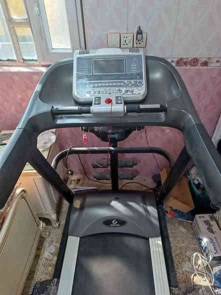 جهاز جري تم تصليحة وحاليا الماطور عاطل فقط  موجود في الكوفة.شارع المعمل *********** النجف
