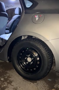 للبيع ويل وتاير حجم 15 تايرات زوج نظيف وزوج نص عمر والويل بدون عواج مك...