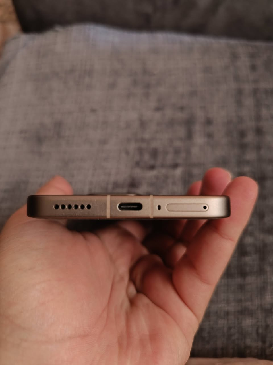 السلام عليكم
هاتف Xiaomi 15 T pro للبيع 

ذاكره واحد تيرا 

نظافه 100%

لون ذهبي 

شادله حمايه شاشه ضد كسر + و حمايه ضد كسر  للكاميرات 

مع حافظه جلاتينيه

و كامل ملحقاته 

سعر 825 الف 

مكان مشتل / حي معلمين


**إذا كنت صاحب هذا الإعلان وتريد حذفه لأي سبب، رجاءا أرسل رسالة إلى الدعم الفني**