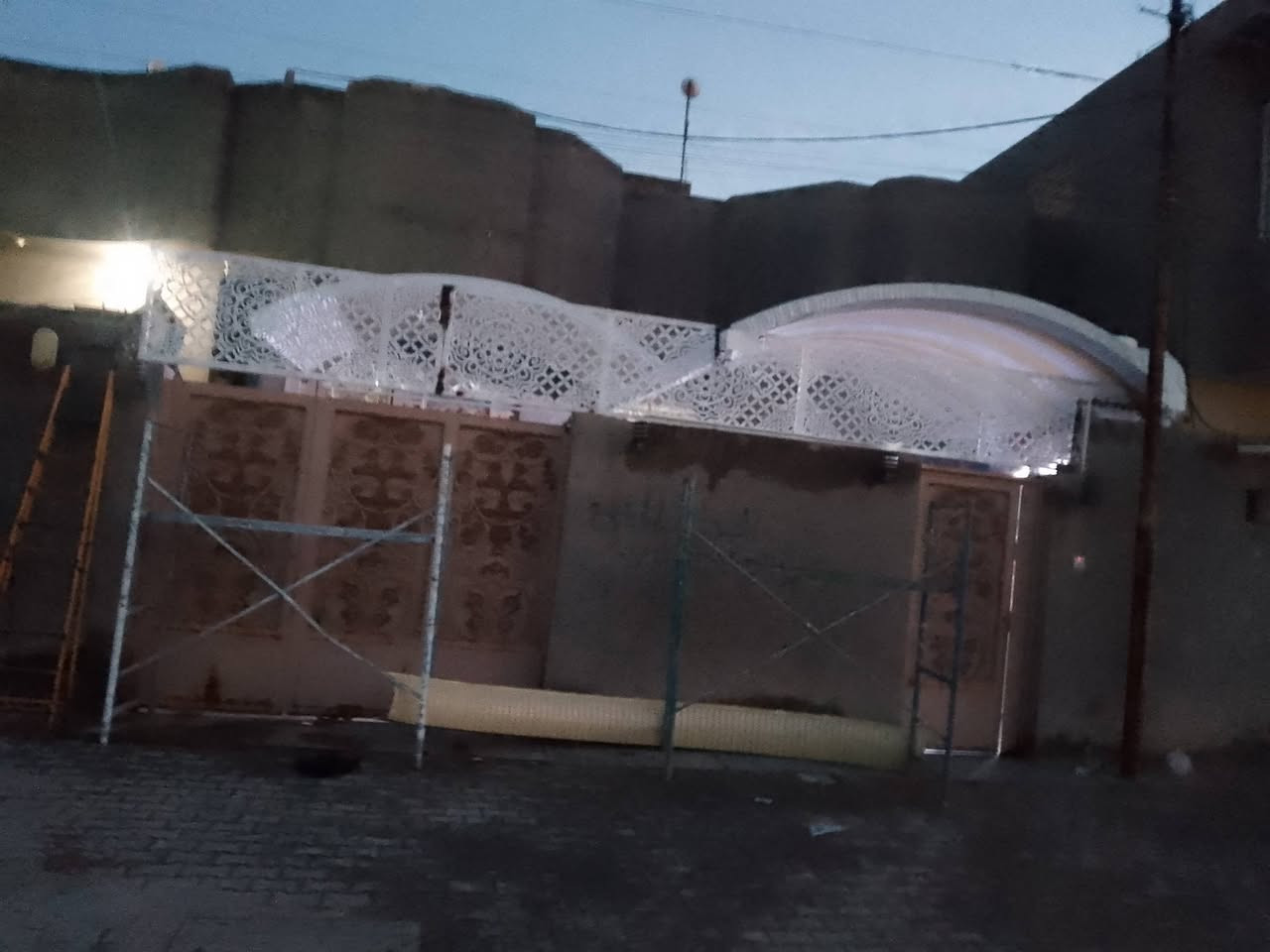 جميع الاحجام والقياسات والألوان ⛓🪓(باسعارتنافسية)
سقايف الكسبان معدن مطلي طلاء حراري ومقاوم للحراره العاليه والامطار ☔🌡⛱⛱⛱⛱⛱ ***********

ونعمل ساندويج بيوت⛪ ومحلات وكافة اعمال السندويج

عمل المناور السندويج. والسطح *********** راسلني وتدالل وتساب

تفاصيل سقايف

1. الكي سبان 0.5

2. الحديد بوري مربع 3انج × 2 ملم

3. الصبغ اساس رادليت رصاصي 

4.صبغ الأوان السواقي حسب طلب الزبون 

5.  الكي سبان  16 لون حراري 

6. الكي سبان مقاوم لدرجات الحرار 

7 . جمع المواد تركي المنشئ

8. كل هذه المواصفات 

َ9  كرسته وعمل 

عنوان قضاء الخضر

صوب صغير

قرب المركز الصحي
