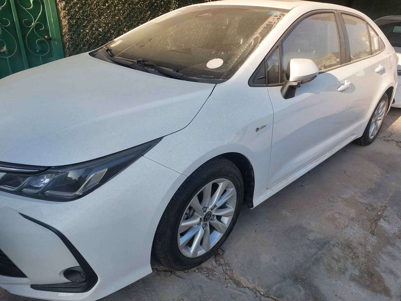 عندي كورلا ٢٠٢٥ خليجية هايبرد الشكل الخليجي زيرو ماشية 1000 رقم بغداد الإنكليزي بسمي مكفولة كفالة عامة فول بصمة سلايد داخل جلد اسود السعر 159 ورقة بيها شي بسيط حك الجية ت (***********) موجودة السيارة في زيونة بغداد, العراق
