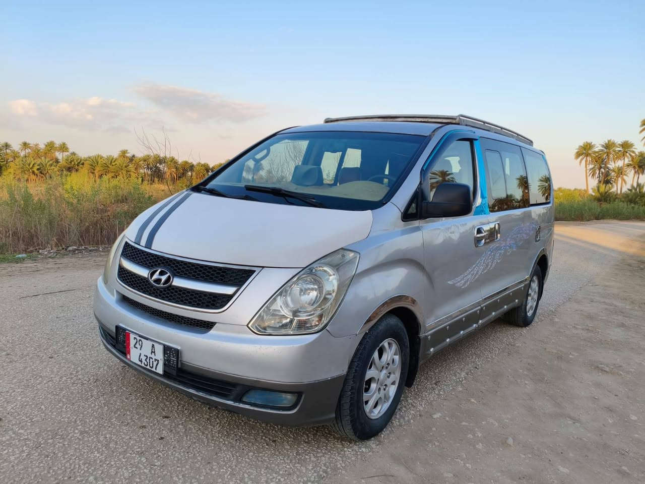 السلام عليكم ستاركس 2009  مفتوح  للبيع او مراوس سياره جاهزه من كلشي مكينه جديده كير اكسن حداديه تخم تاير سياره مال جناي مكان سياره الديوانية السعر 118 للاستفسار الاتصال على الرقم.   ***********
