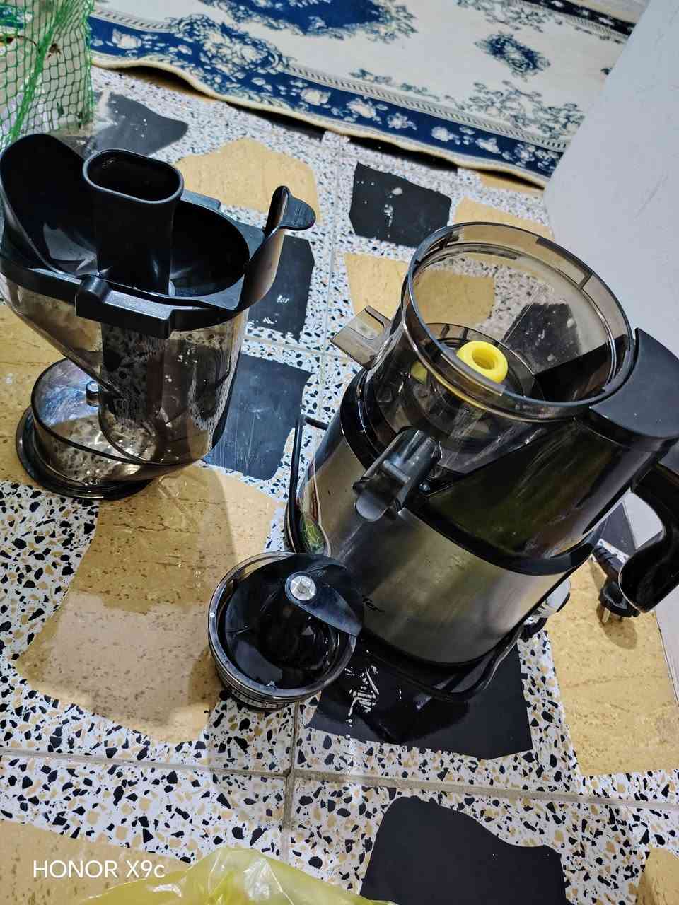 السلام عليكم عندي هاي المعصاره تعزل العصير وحد والبثل وحد اريده 60


**إذا كنت صاحب هذا الإعلان وتريد حذفه لأي سبب، رجاءا أرسل رسالة إلى الدعم الفني**