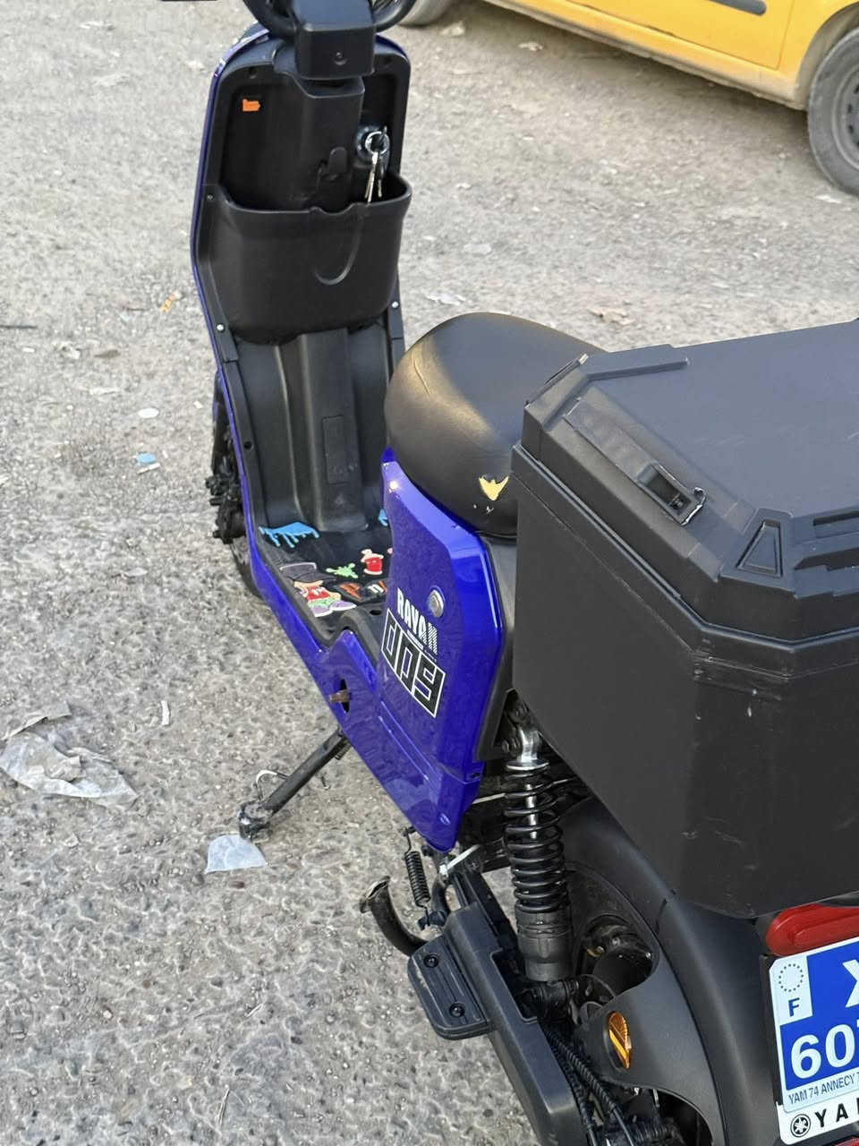 سلا عليكم دراجة شحن ريان 009 الدراجة جديدة مستخدم قليل خمس بطاريات بريك Absالدراجة أي نقص مابيها السعر 425 مكاني بغدا الجديدة الاستفتاء على الرقم ***********
