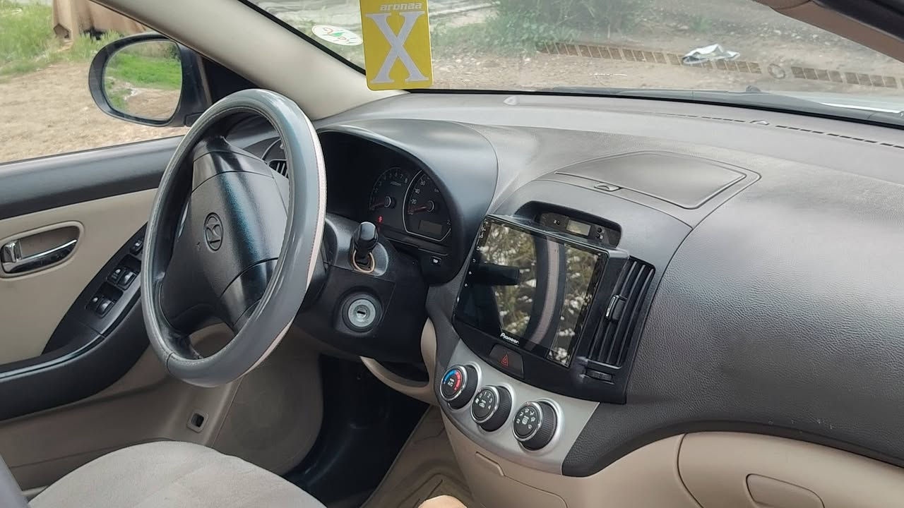 السلام عليكم النترا ٢٠١١ رقم سليمانيه مكفوله بيها شخط بل باب بس راجع بوليش العنوان بغداد ١٢٥ قفل *********** بغداد
