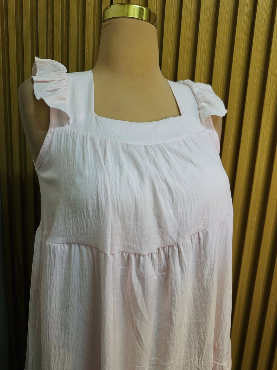 #10الف فقط ❤️‍🔥🤭
شلحه نسائي بناتي 
خامه كلنس بارد صيفي ممتاز 
قياس فري سايز يلبس من وزن 40 الى وزن 75 

للحجز والاستفسار يرجى مراسله الصفحه
رقم هاتف واتساب ***********
توصيل بسماية 1000
بغداد 5000
محافضات 6000
يوجد دفع عن طريق الماستر كارد ✅💵
