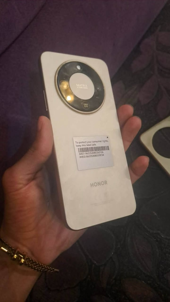 هونر x9d ذاكره 256 جهاز كلش راقي بصمه شاشه كارتون وكفر ويا للبيع أو مراوس بايفون مكاني بغداد الشعب ***********
