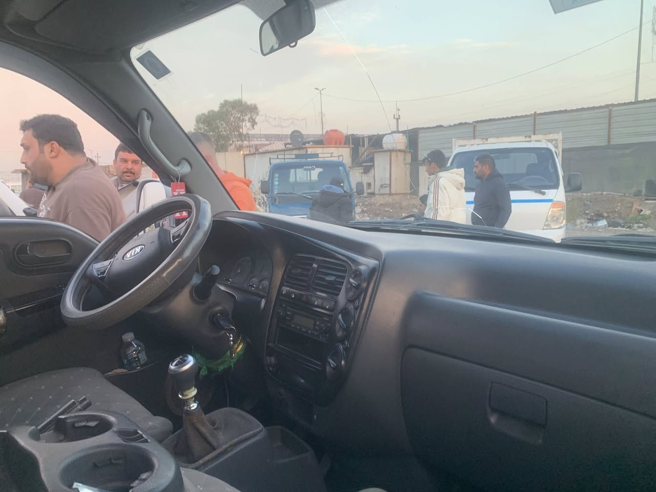 السلام عليكم
كيه حمل مسكر 7كير كير ومكينه كفاله من تبخير والتنقيص 

بيها شخوط ب باب الصدر والسايق وبيها طخه بل ربع اليمن 

مصبوغه حداديه جديده تبريد شغال رقم بابل السعر 110 وبيها مجال العنوان مدينه الصدر ***********
