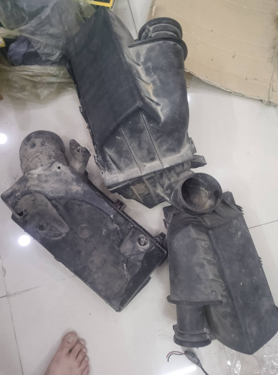 للبيع اغراض مال مرسيدس
***********
