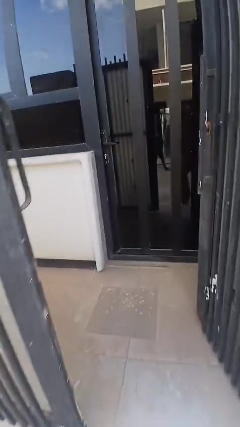 سلام عليكم
بيت للبيع موقع سلطان الأول فرع الأول سعر 105 مليون لبيت 3 غرف نوم  بناء درجه اولى تنازل القلعه  الاستفسار *********** بلتوفيق للجميع

