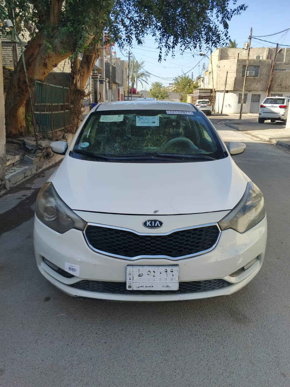 كيا فورتي موديل 2015 رقم بغداد مشروع الوطني تحويل ثاني ملاحظه السياره جاهزه من كل شيء تخم تاير تبريد شغال حجم المحرك 1800 دوش سياره وارد امريكي  السعر 97 وبيها مجال مكان السياره بغداد رقم الهاتف ***********
