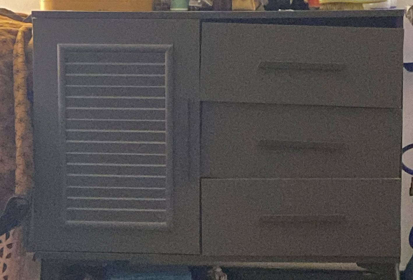 غرفه ١٥٠ تخم ١٠ مقعد  ١٥٠ 
اقل مابيع ااشراي اليوم يجي ياخذهن 
***********
