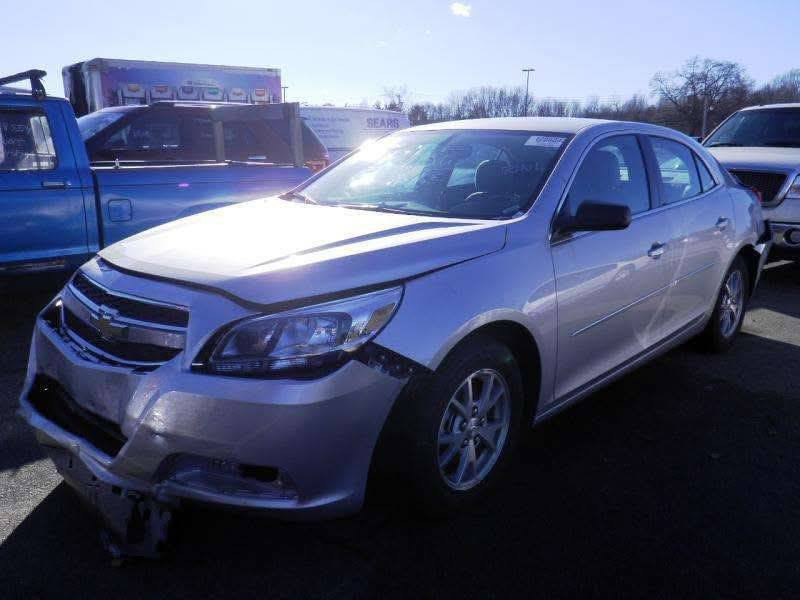 ماليبو موديل 2013
امريكي حادث دعاميات فقط 

ماشيه 130 كم الكشن كهرباء لايت زنون مع بلاجكتورات زنون تحكمات ستيرن محرك 2500 بحاله جيده كفاله المحرك والكير تخم تاير جديد ويل كب بلادي/بغداد. السعر

(11500) وبيها مجال 

رقم ***********
