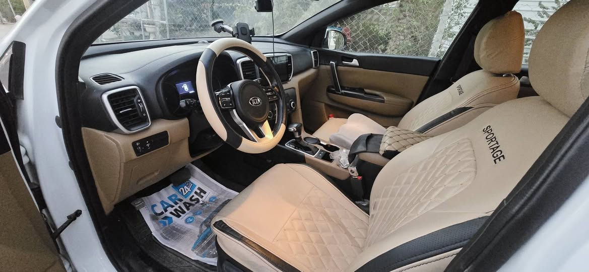 كيا سبورتج 2019 خليجي  السياره جديده معنى الكلمه 
 رقم واسط  
ماشيه 59 الف كيلو حقيقي ع الفحص

سعر ١٩٢ بيه مجال 
المواصفات...
لد نهاري
مري شفط
داخل حمصي
سماعات JPL
تحكمات ستيرن فول
سايد بريك رجل
لايت ضباب
لايت متحرك
لايتات اوتو
ماسحات اوتو
مكينه 2000 دوش ناعمه
تبريد قطعتين ثلج 
حساس خلفي وامامي
ثلاث انظمه قياده 
وباقي المواصفات المعروفه
 سياره مكينه وكير فول مكفول 
باتري جديد 
تخم تاير جديد 
دهن لكي مولي 

بيه بارد قليل بالجاملغ الخلفي جهه الصدر خفيف كلش 
وباب السايق صبغ نفس الباب مصبوغه شغل مرتب وكاله 

 مكان السياره واسط ..قضاء الحي
***********
