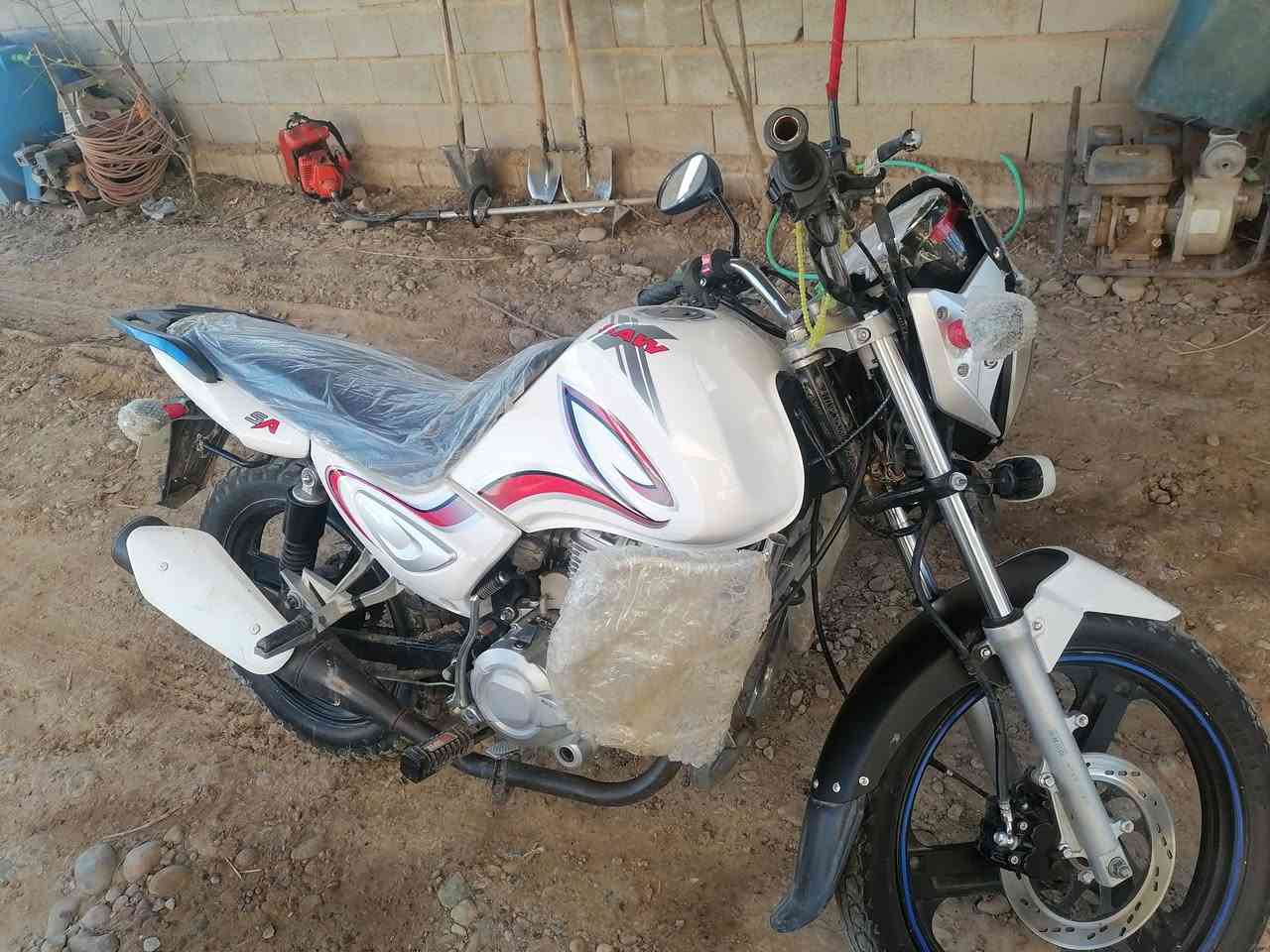 للبيع موديل 2020 أوراق ضايعه السعر 750 وبي مجال بسيط للاتصال *********** 2020
