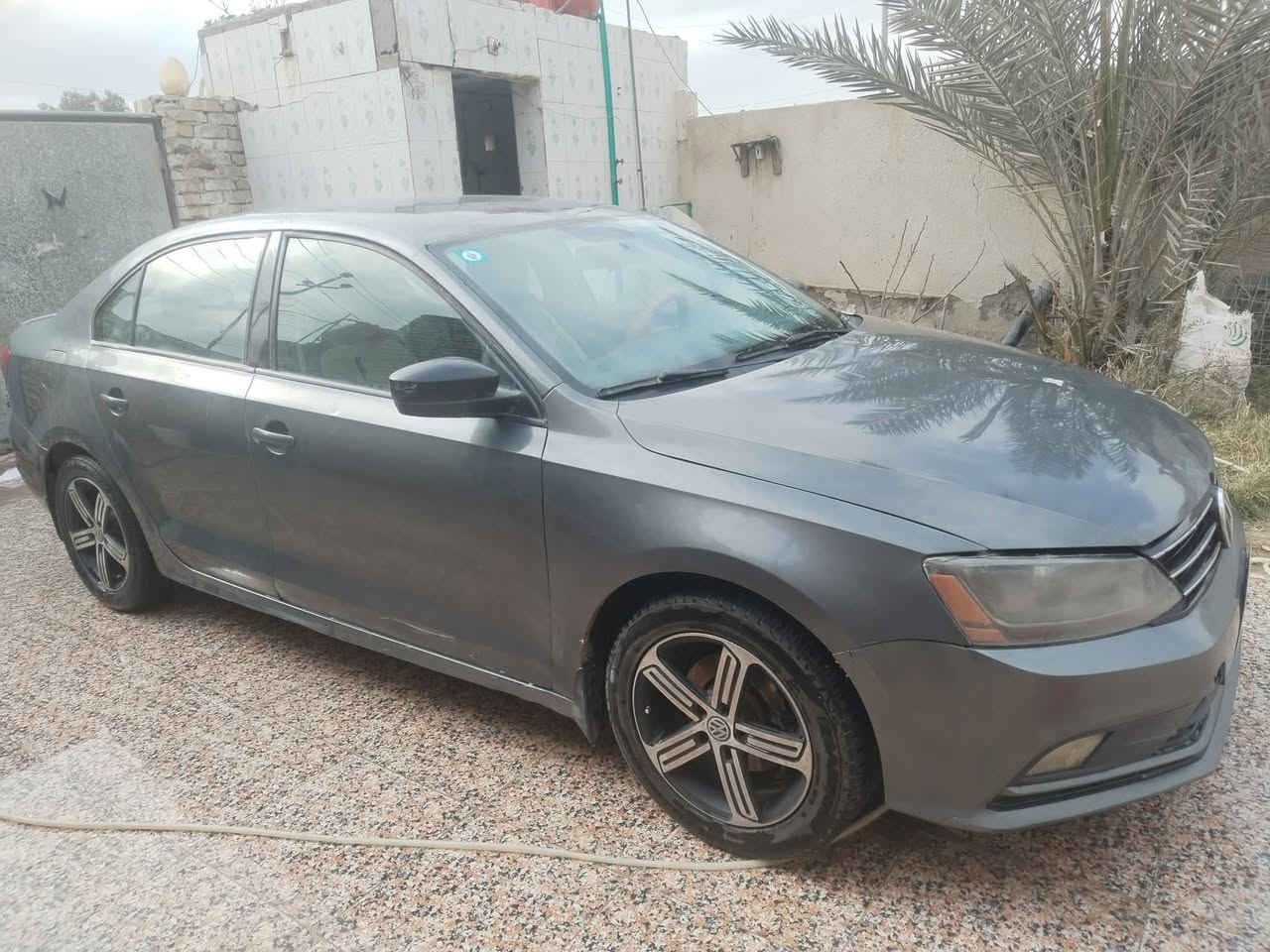 جيتا 2015 مصبوغه عام للجماليه بيه جاملاغ خلفي للمراوس بسمي السعر ٧٧    ***********
