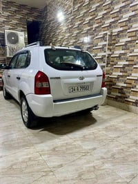 توسان • ٢٠١٠ • رقم بصره