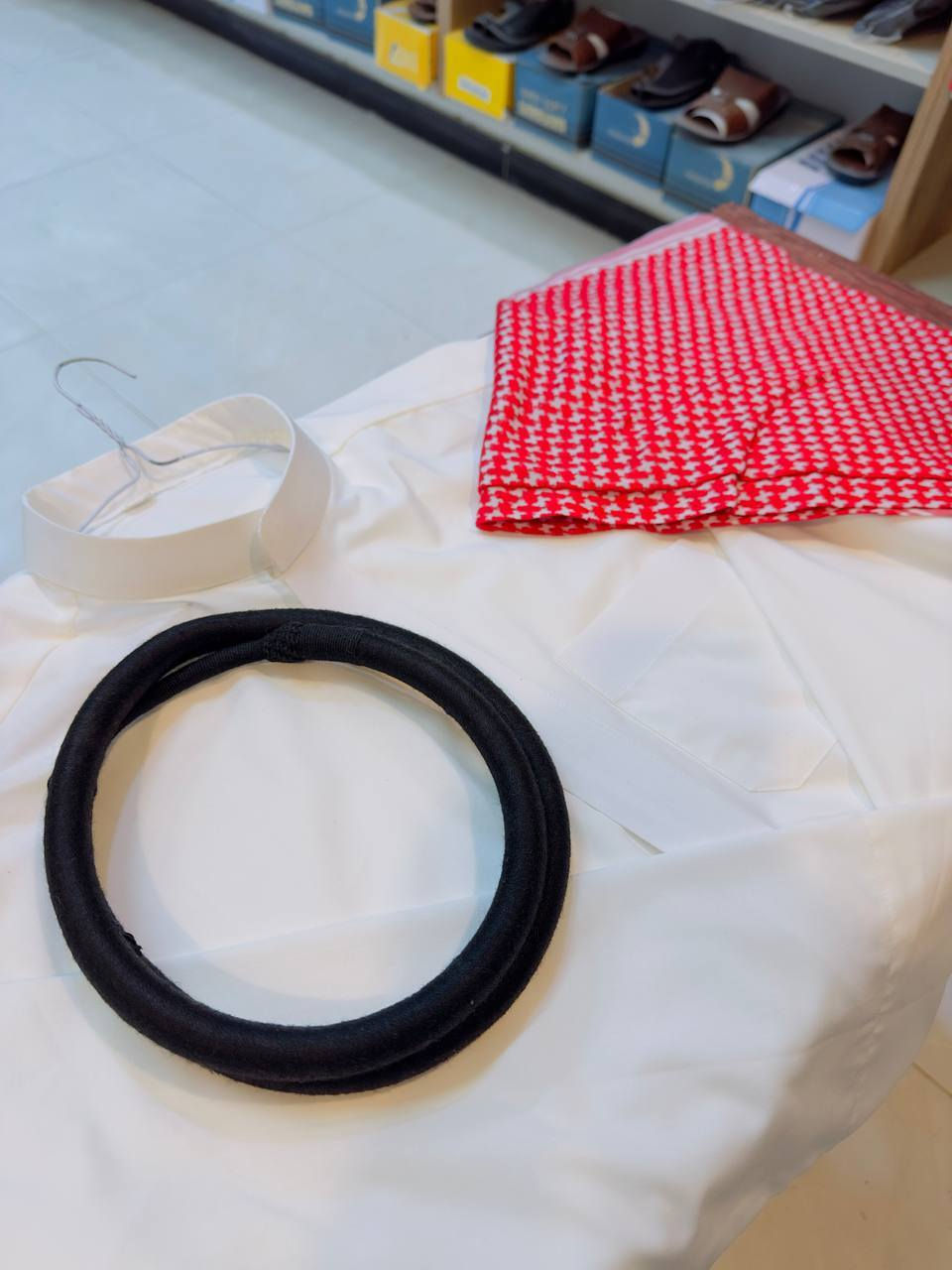 سلام عليكم اهلنه او ناسنه بخور الزبير وصل التفصال النجفي درجة اولى خامه صيفيه بارده وحلوه او عروضنه مستمره وياكم دشداشه وجفيه وعكال ب٣٠الف  العنوان فلكة الهنديه قرب مخبز الحوت مقابيل البيطري ***********
