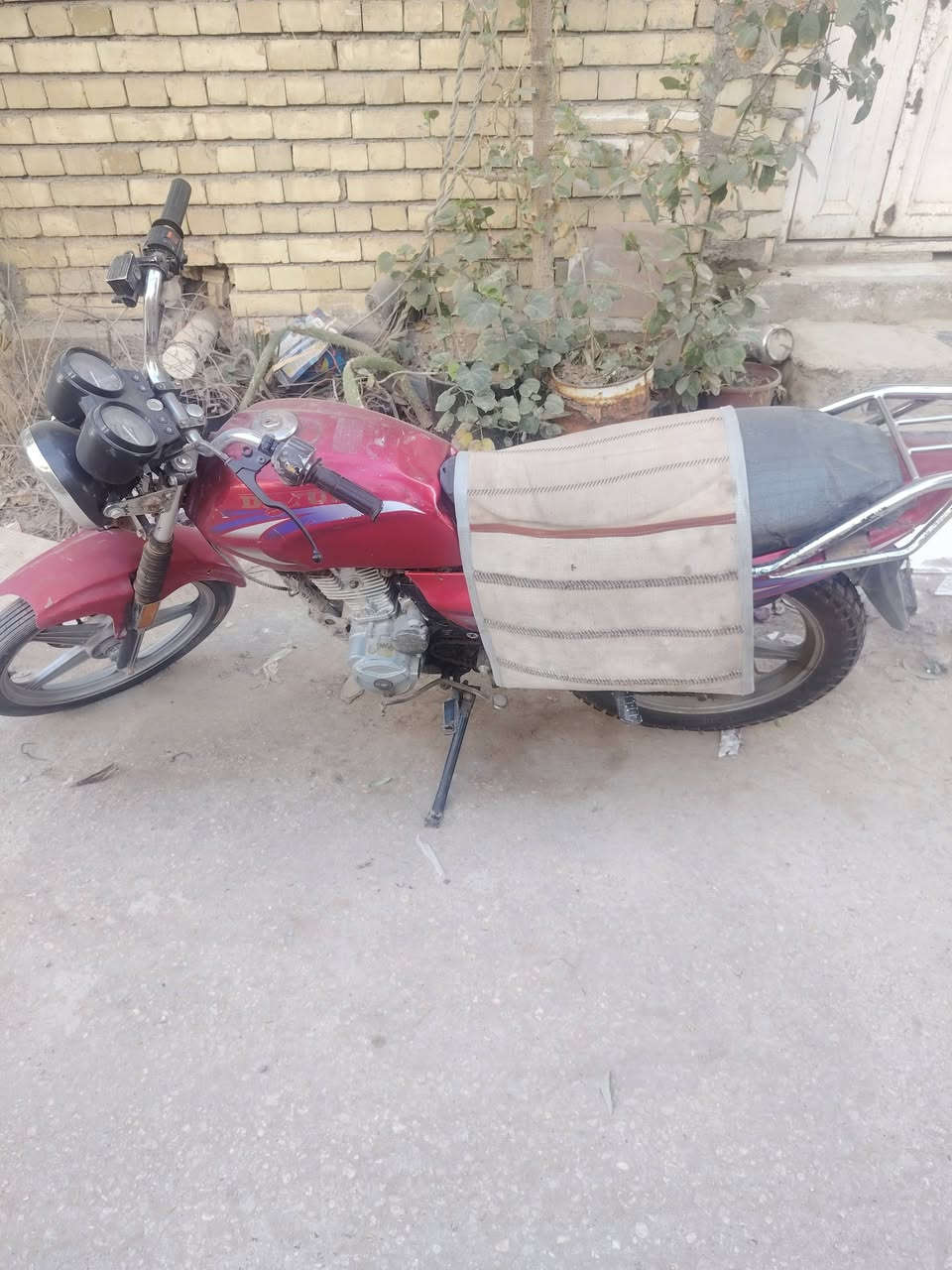 دايون كلك لا تنقيص ولا تبخير عنوان كربلاء جار العباس قرب فندق البارون السعر 300 وبيه مجال قليل الشراي يدلل ***********
