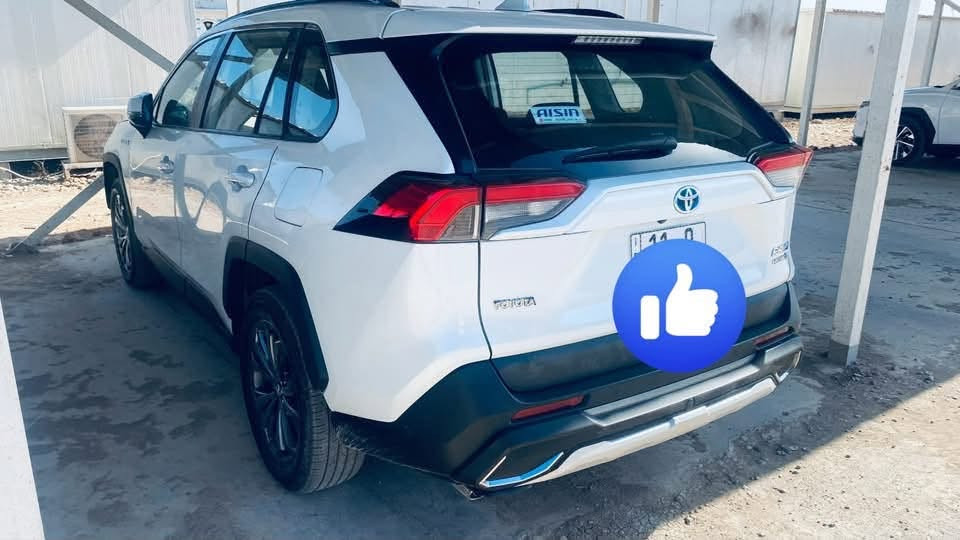 � للبيع | تويوتا راف فور هايبرد 2024 خليجي 🚘
✅ محرك 2500 سي سي هايبرد اقتصادي وقوي

✅ الممشى: 57,000 كم فقط

✅ خليجي تجميع صيني 

✅ كفالة عامة تشمل: المكينة، الكير، التبريد، والحدادية

✅ السيارة تحتوي على بارد بسيط فقط

المواصفات:

✨ سقف بانوراما

✨ بصمة وتشغيل ودخول ذكي

✨ كاميرات محيطية 360°

✨ مقاعد جلد

✨ تدفئة للمقاعد

✨ مقاعد أمامية كهربائية

💯 سيارة نظيفة وجاهزة للاستخدام.

💰 السعر: 220 (قابل للتفاوض بالمعقول)

📞 للاستفسار: ***********
