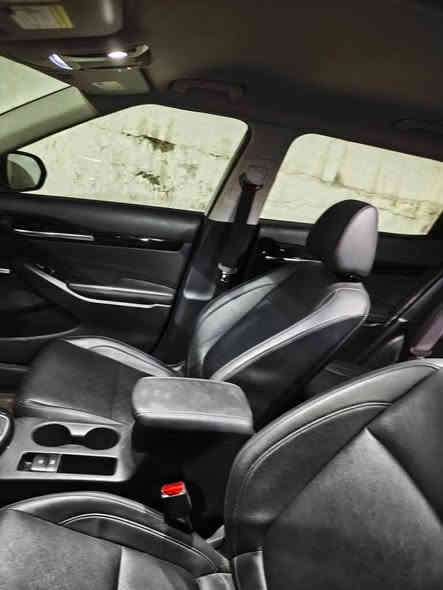 تحيه طيبه السلام عليكم ورحمة الله وبركاته
كيا سليتوز 2023
فول مواصفات عده فتحه
سونار مع صور حادث 
ماشيه ١٨ الف ميل
مكينه 1600 تيربو 
بصمه تشغيل
بصمه أبواب
داخل جلد اسود
توقف تلقائي
فور ويل
تحديد مسار
قياده ذاتيه
ايكو اقتصادي
نطقه عمياء وتحديد مسار وكاميرا 
تحكم ستيرن
شاشة كبيرة
تبريد أمامي خلفي
هند بريك بصمه
مانع انزلاق
تدفىه كشنات
رارد جابني
قياده ذاتيه
مثبت سرعه
ويل كب
اشاير بالمري
كرسي كهربا
اوتو هولد ومانع انحدار ونظام نزول منحدرات
فول عده الفتحه قماره اسود تلوكر
رقم اربيل جديد وكاله او تحويل مظمون.
السعر 155ورقه بي مجال 
اي اسفستار رقم صاحب السياره
*********** 
مكان بغداد كاظميه
غير متواجد على الفيس
