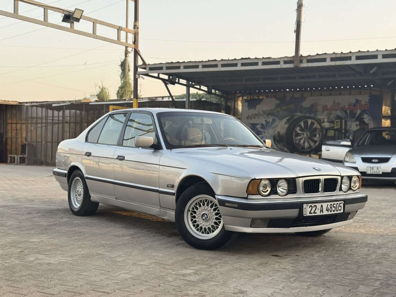 السلام عليكم
للبيع او لمراوس حسب القناعه 

بي ام 525 

موديل 90

محرك مسكر فانوس مكفول 

كير مكفول 

كهربائيات كلها شغاله 

بجم عريض  

حداديه جديديه 

تخم تاير جديد 

فتحه 3طكات 

سياره جاهزه 

سعر 63 بيها مجال بسيط 

عنوان 

بابل محاويل ناحيه الامام 

***********
