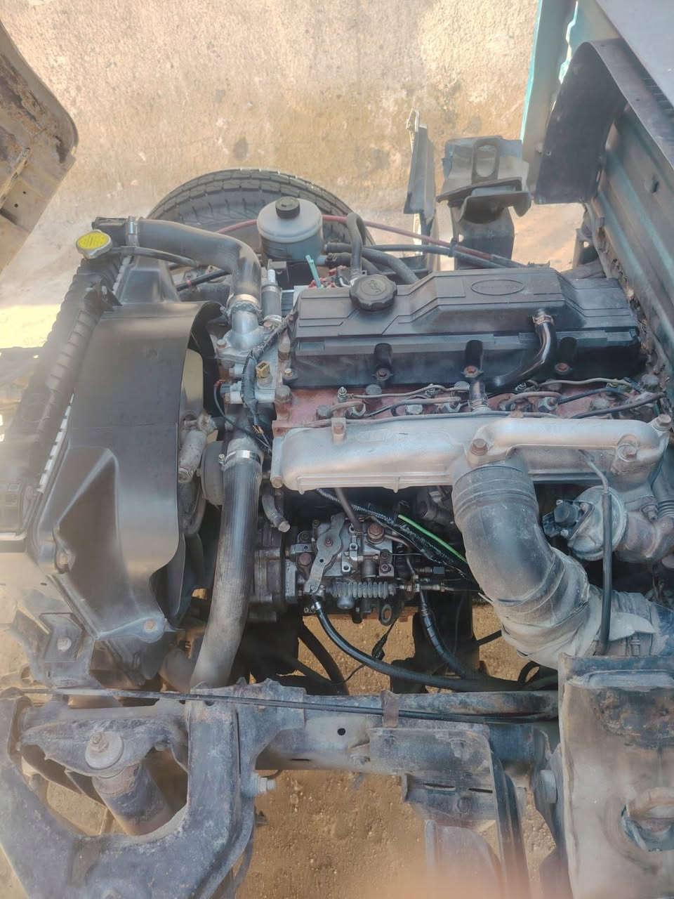 كيا حمل فونتيرا ٢٠٠٢ ام الحاكيه سنويه صاقطه رقم شاصي واضح ***********
